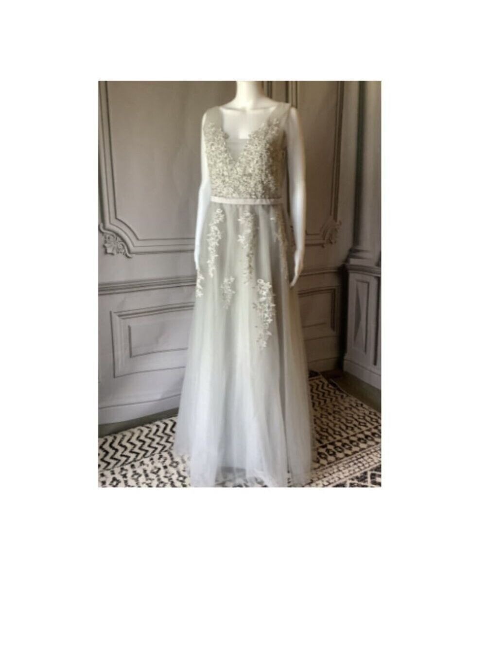 Babyonline Silver Prom Dress with Embroidery Details Medium (6-8) NWT